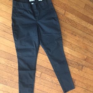 Woman’s casual pants